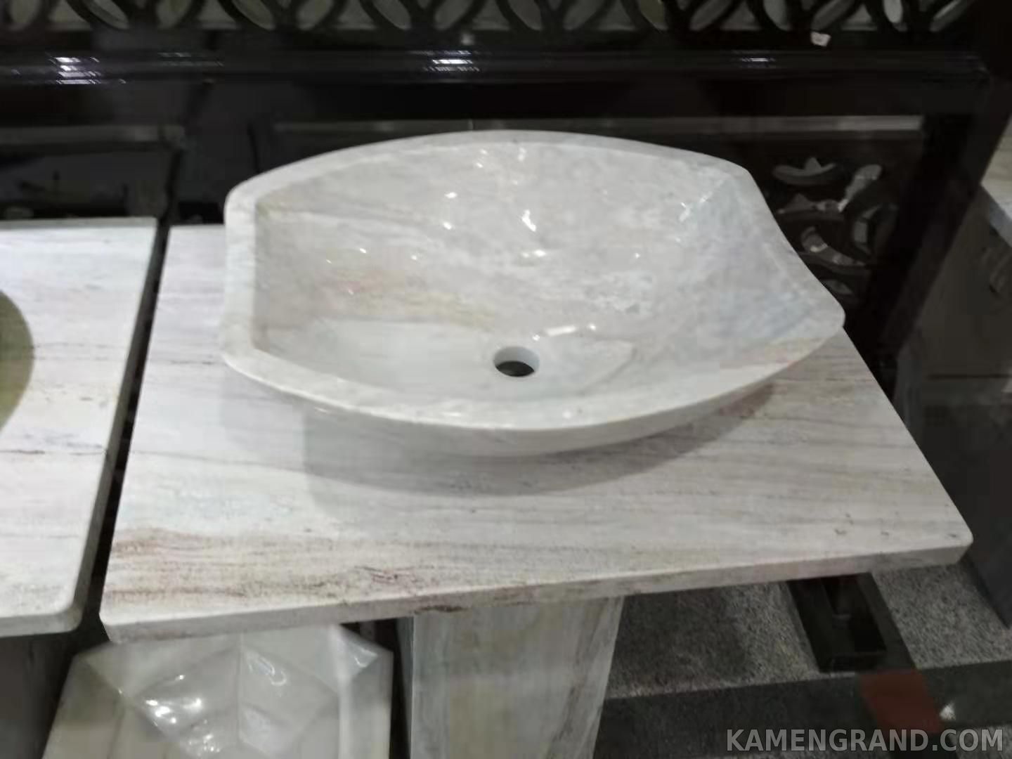Накладная раковина в ванную и столешница из белого мрамора