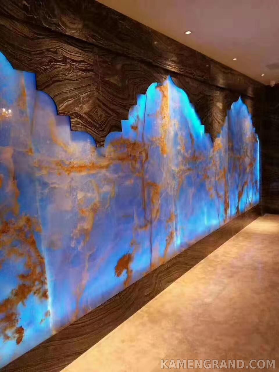 Облицовка стен голубым ониксом «Blue Onix»