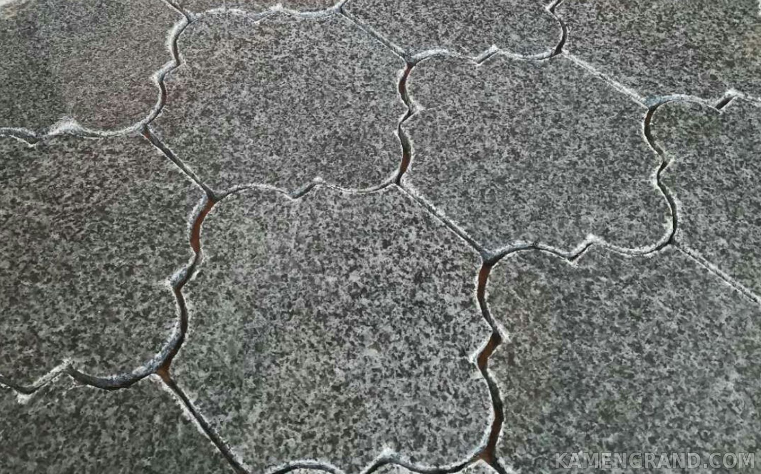 Гранитная плитка полированная графит, серия FLOWER