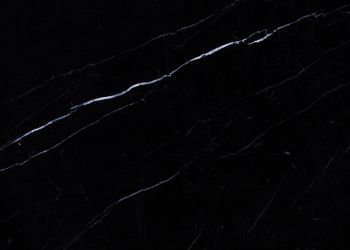 Черный мрамор «Black Marquina»