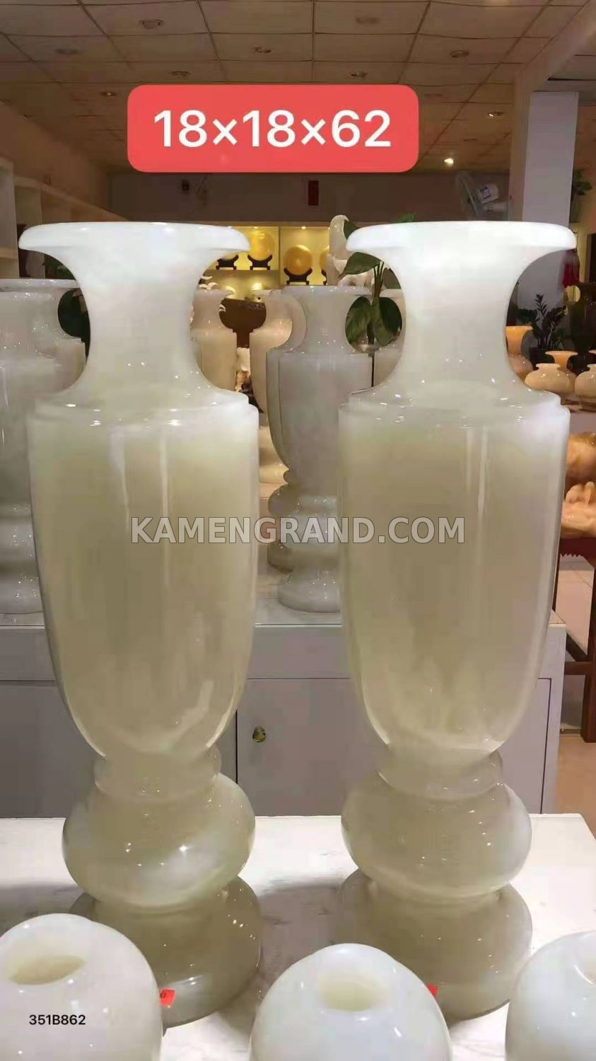 Напольные вазы из белого нефрита